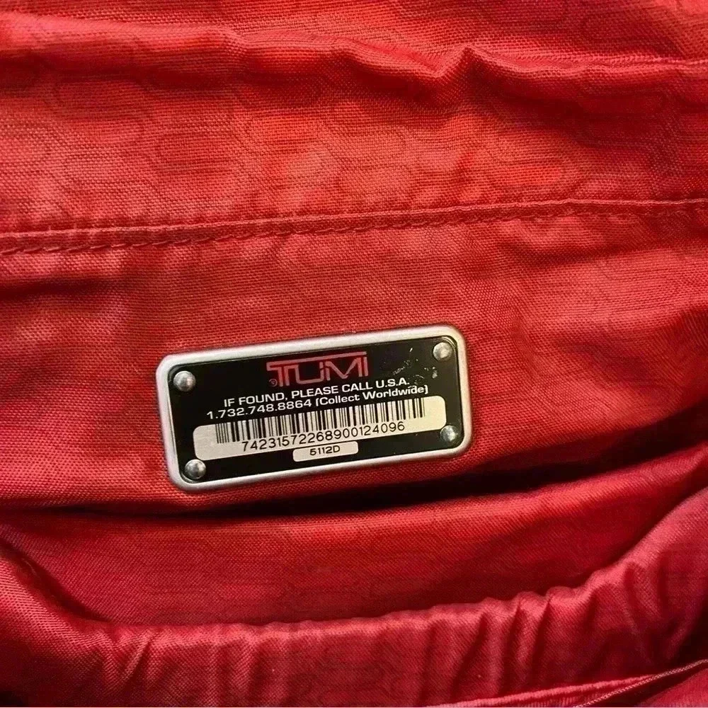 Tumi Tech bag 5112D padded laptop expandable bag unisex travel by messenger bag